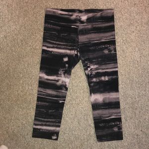 Under Armour Cropped Legging